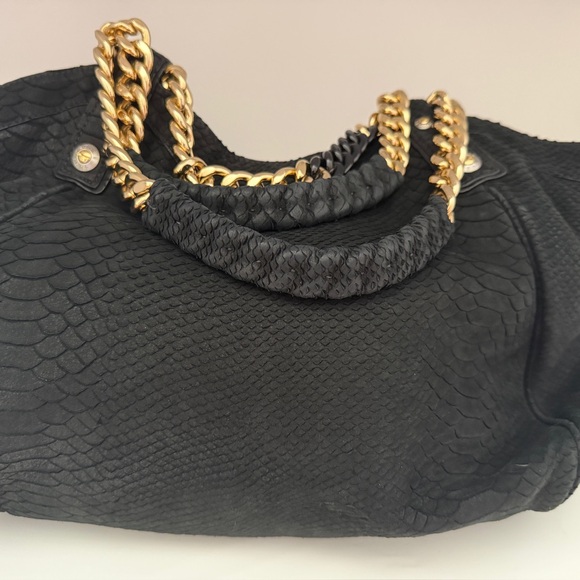 Henri Bendel Black Animal Print Shoulder Bag Gold Hardware Zip Double Handles - Picture 2 of 6